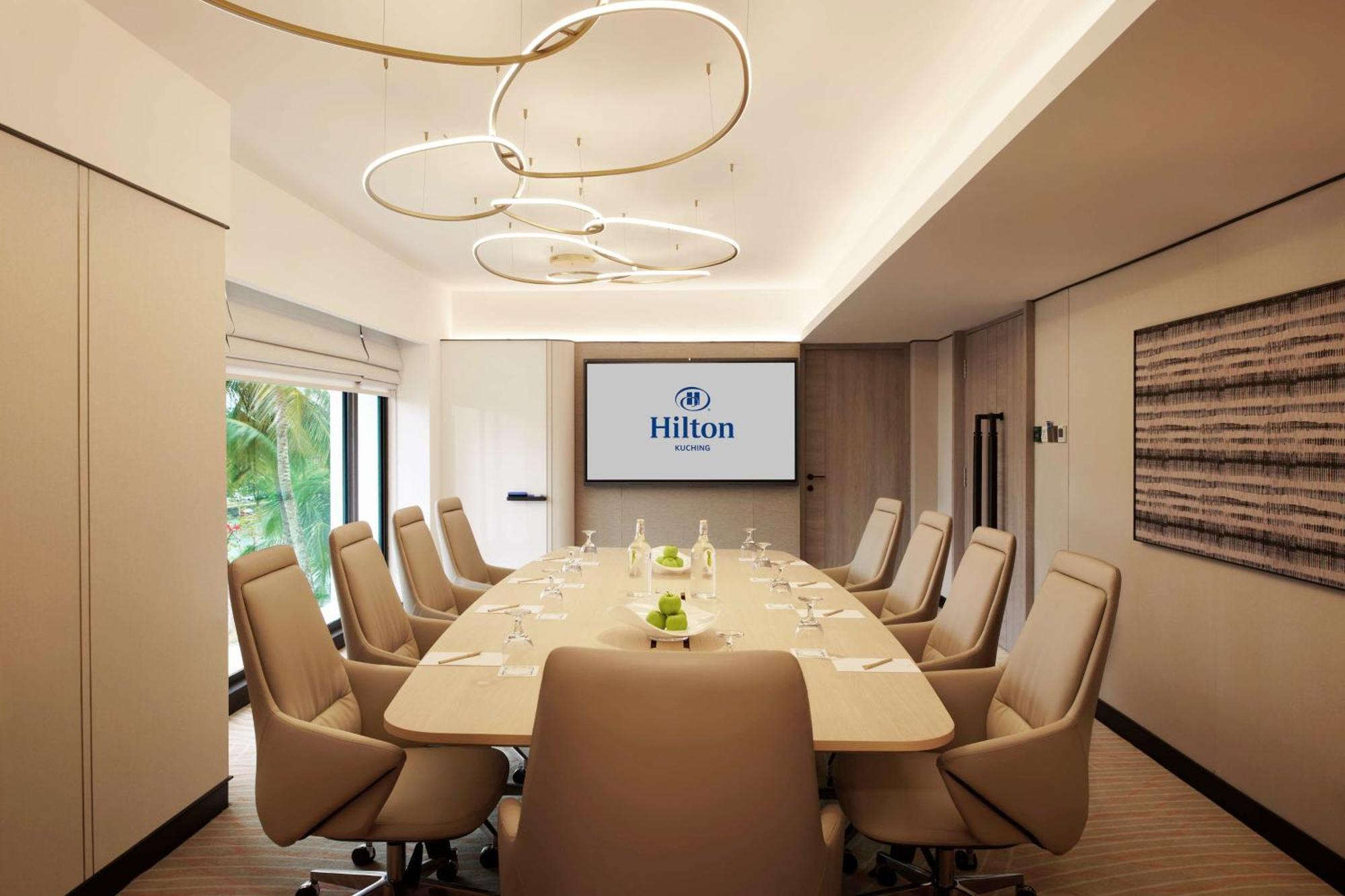 Hilton Kuching Hotel Buitenkant foto